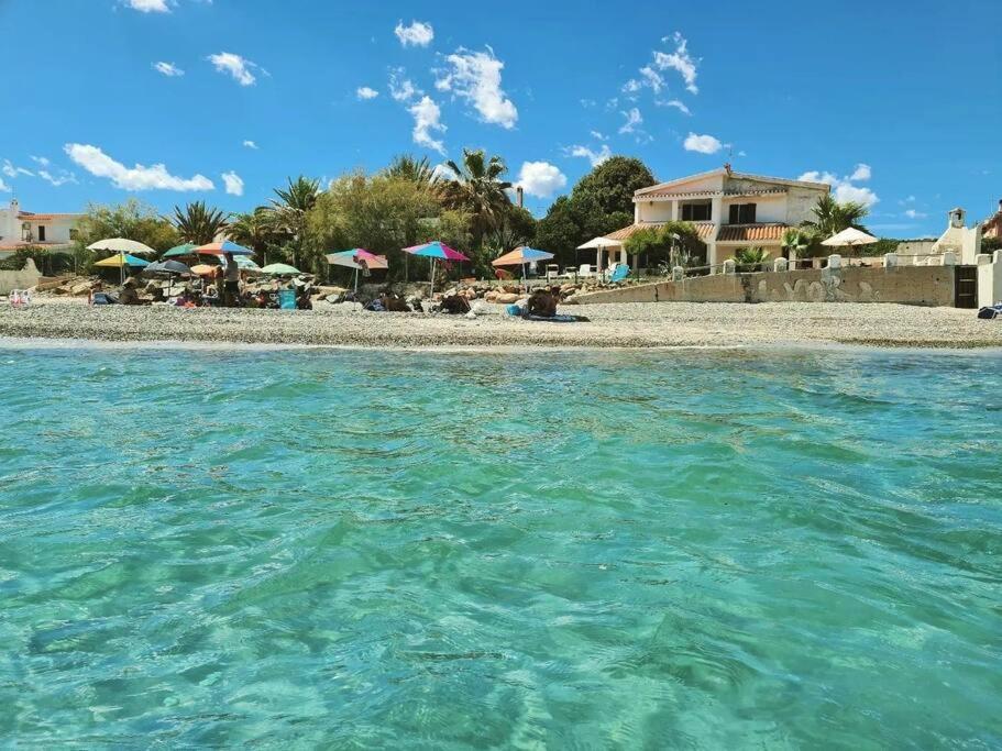 Paradise Beachfront Villa, Porto Columbu, Sardinia Porto Columbu - Perd'E Sali Exterior foto